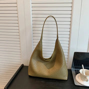 Borsa elegante da donna in pelle resistente e alla moda 11