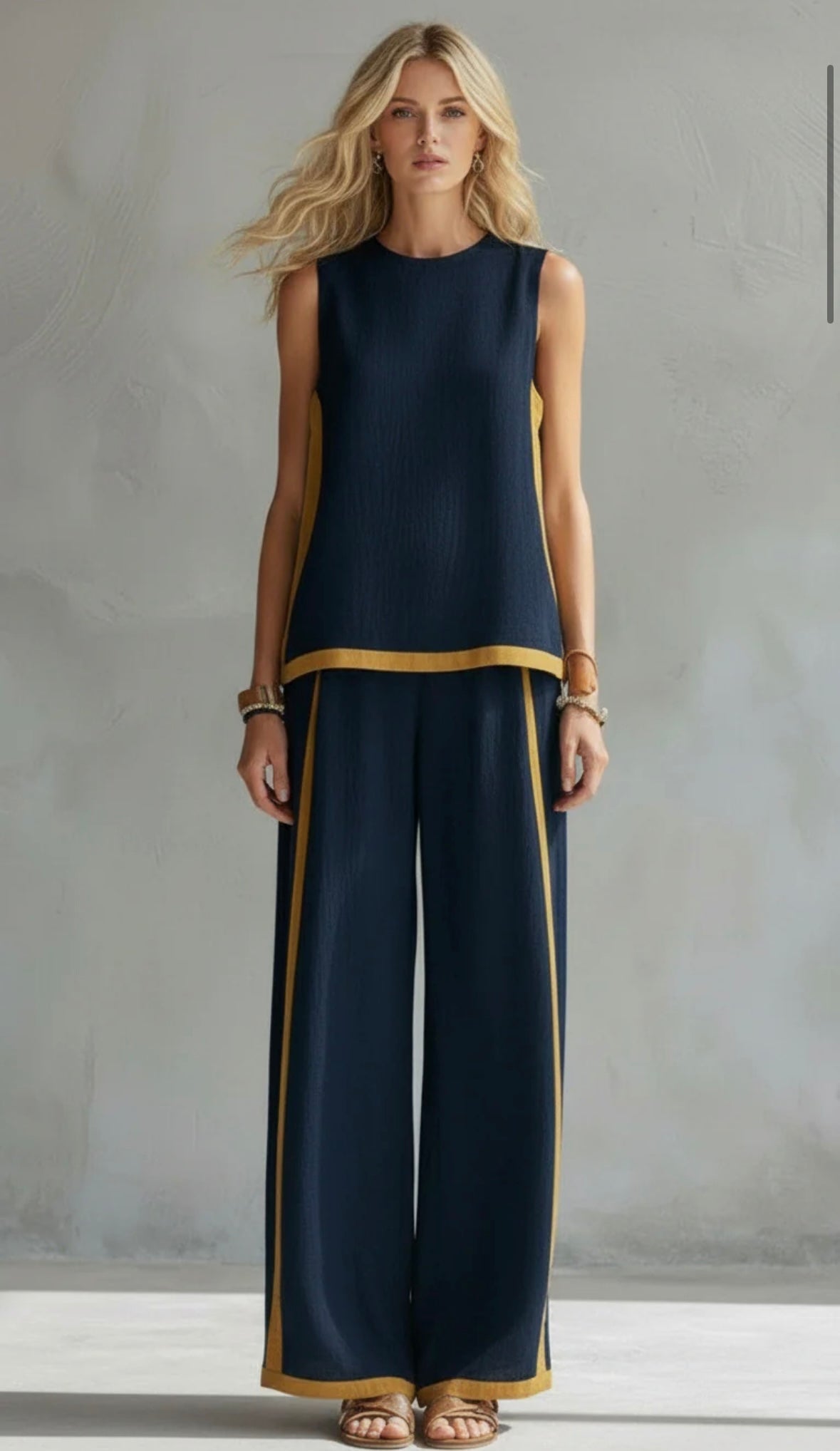 Completo Elegante Donna con Pantaloni a Gamba Ampia e Top Senza Maniche 3