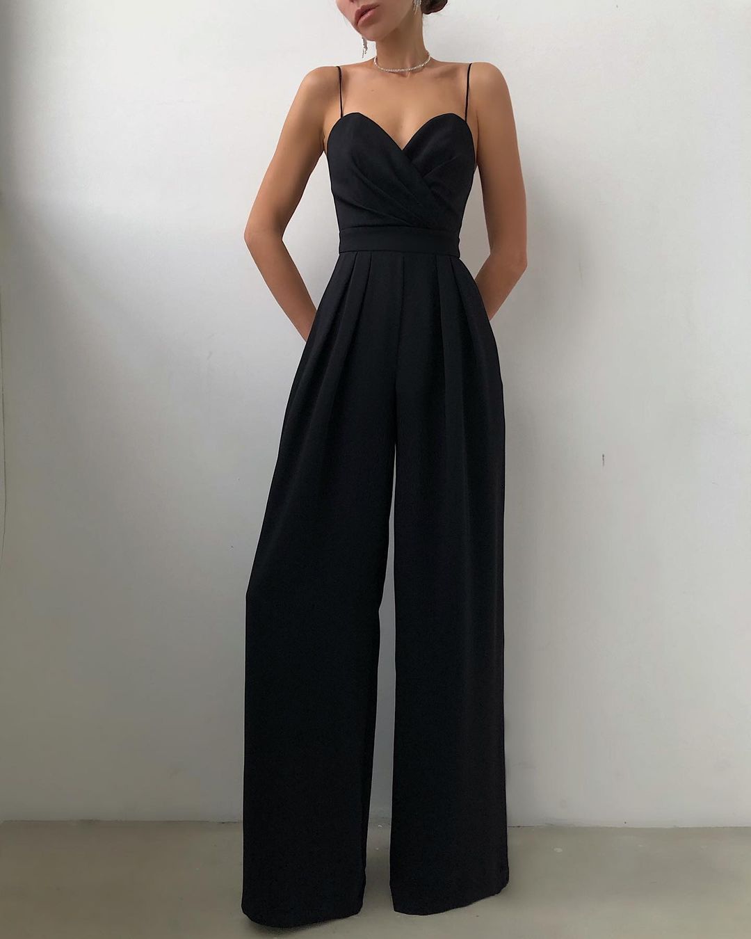Overall Elegante Donna con Vita Alta e Silhouette Slanciata 0