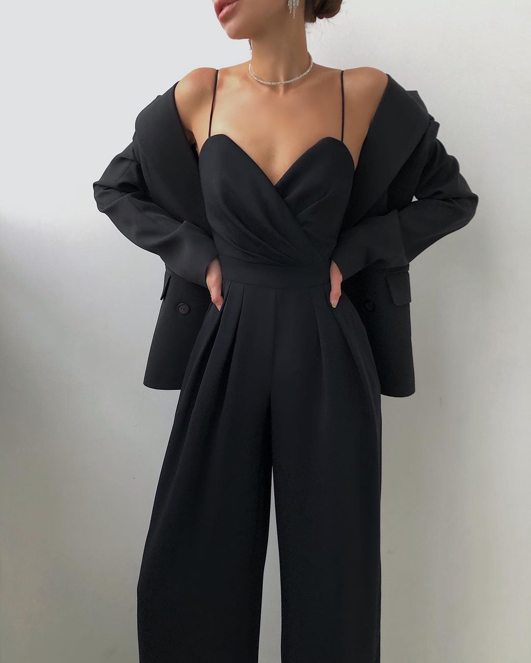 Overall Elegante Donna con Vita Alta e Silhouette Slanciata 1