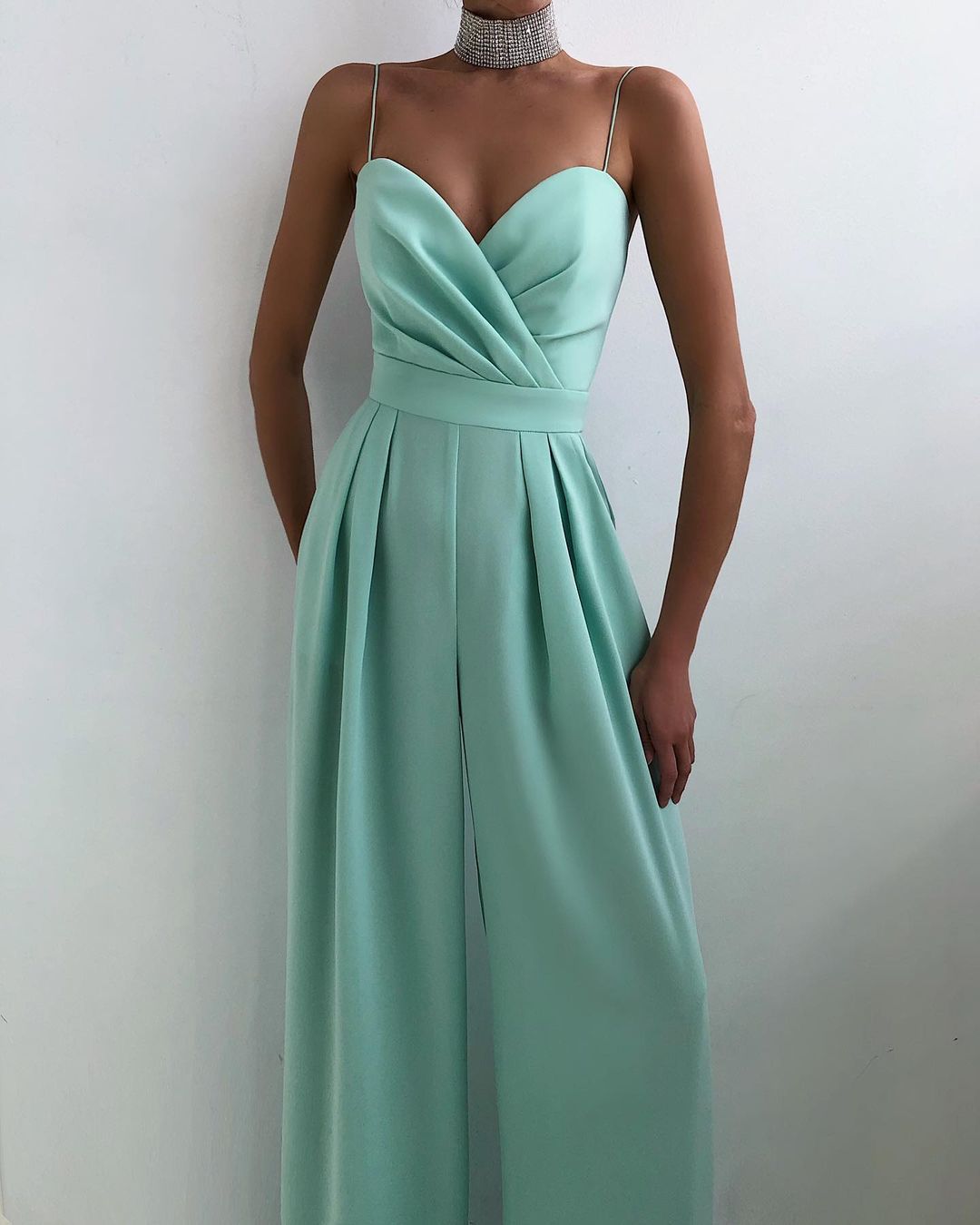 Overall Elegante Donna con Vita Alta e Silhouette Slanciata 5