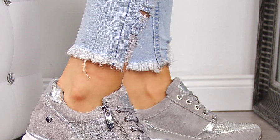 Sneakers casual da donna con lacci, comode, in morbido tessuto, suola in gomma 0