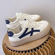 Sneakers da donna eleganti con lacci, comode, in similpelle 0