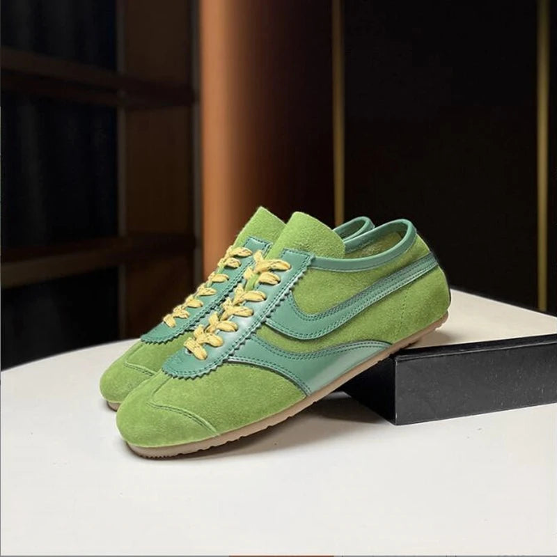 Sneakers da donna retrò con lacci, comode e sintetiche 11