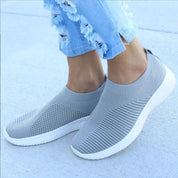 Sneakers slip-on da donna in maglia di gomma traspirante per un comfort che dura tutto il giorno 1